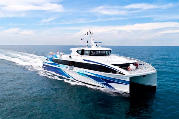majestic ferry-min